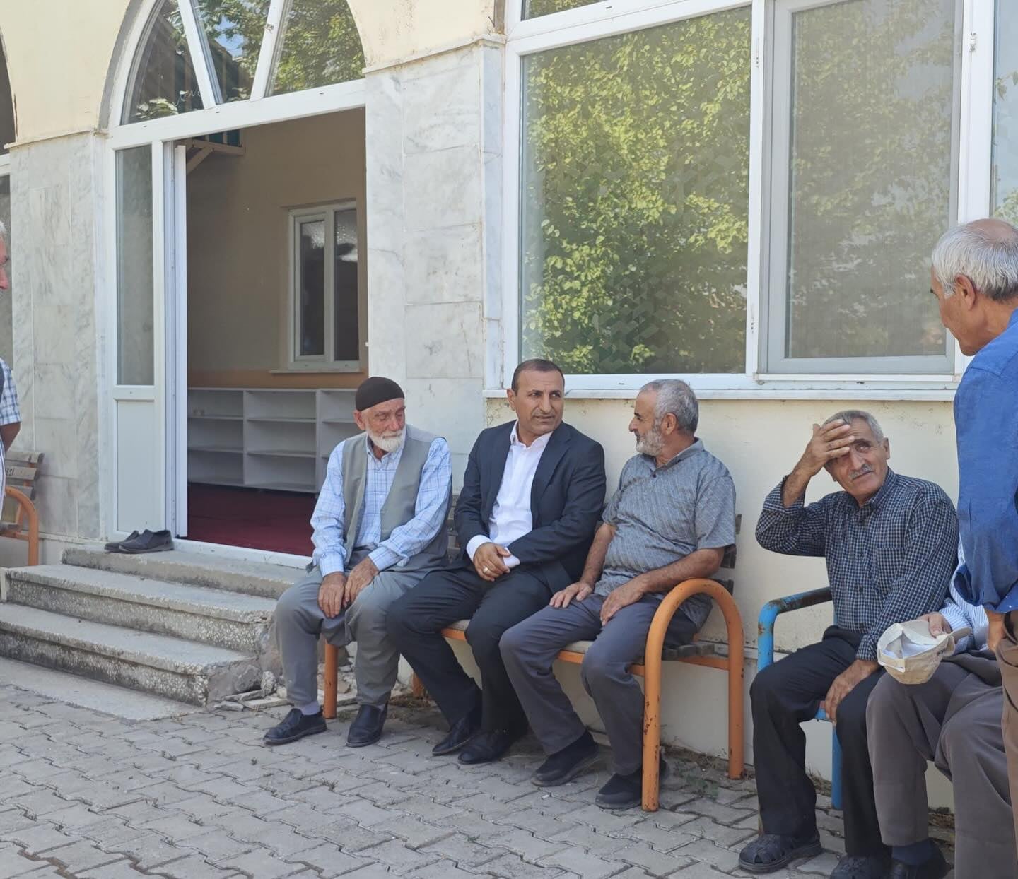 Bahçelievler Camii’nde Cuma Namazı ve Çevre Düzenlemesi İncelemesi